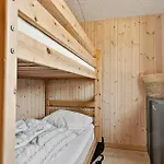 Dom wakacyjny Lovely In With Sauna Hejls