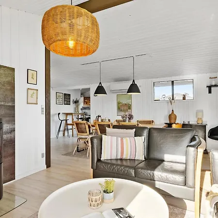 Lovely In With Sauna Holiday home Hejls
