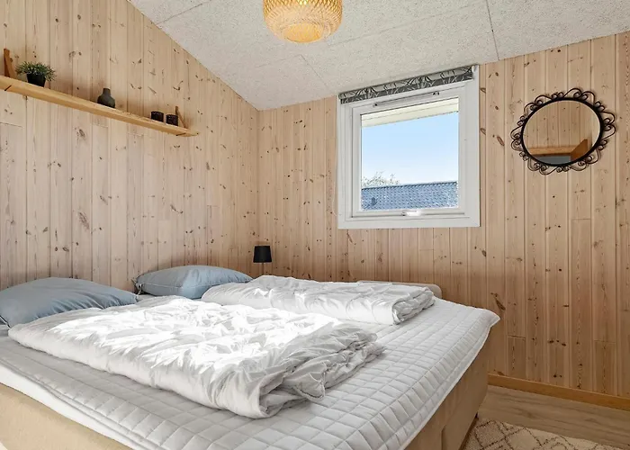 Lovely In With Sauna 度假居